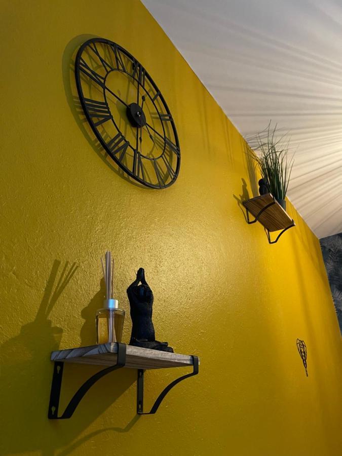 Jungle Room Romans-sur-Isère Eksteriør billede
